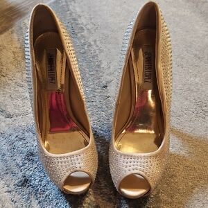 Jennifer Lopez Sparkling Gold Peep-Toe Heels